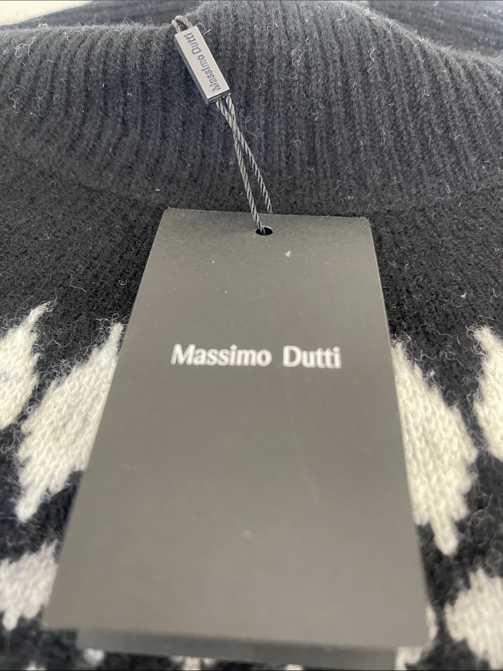 Massimo Dutti Black and Ivory Jacquard Yoke Crewneck Sweater - Picture 7 of 12